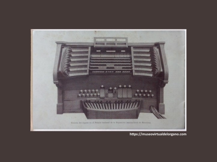 Consola del Órgano. Folleto Órgano Monumental E.F. Walcker del Palacio Nacional de la Exposición de Barcelona. Agustín Guarro, Barcelona, 1929