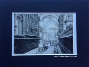 Órganos de la Catedral de Valencia desde el coro. Tipografía Moderna, Valencia, ca. 1920