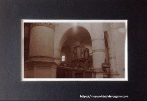 Órgano Pedro Méndez de Meilán, Colegiata de Santa María, Villafranca del Bierzo, León. Foto Jean Braunwald, 1930
