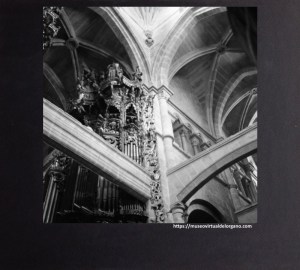Órgano de la Epístola, Catedral de Tuy, Pontevedra, negativo en celuloide para postal de Ediciones Artigot, Zaragoza, 1940-1950