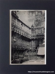 Harmonium del coro de la Catedral de Sigüenza. Guadalajara. Edición Rodrigo, ca. 1910