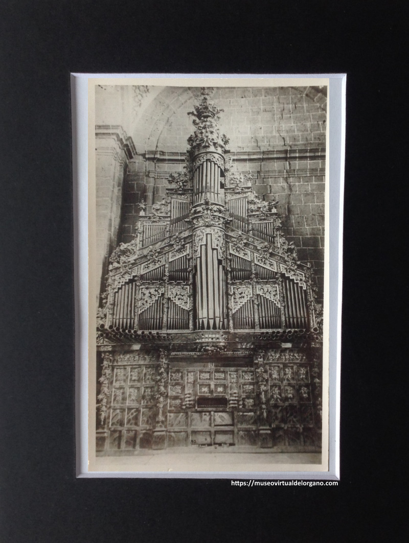 Órgano Antonio Pérez, iglesia de Santiago Apóstol, Medina de Rioseco. Valladolid, ca. 1940