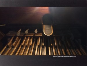 Pedal órgano Gray & Davison Co., iglesia Metodista de Lomas de Zamora, Gran Buenos Aires. Argentina. Fotografía Felipe Madinaveitia, 2024