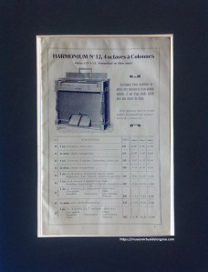 Harmonium nº 12, 4 octaves à Colonnes. Fabrique d'harmoniums "Les petits-fils de M.Kasriel" à Paris. 6 de la rue Tolain, ca. 1930