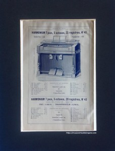 Harmonium nº 42, 7 jeux, 5 octaves, 22 registres. Fabrique d'harmoniums "Les petits-fils de M.Kasriel" à Paris. 6 de la rue Tolain, ca. 1930