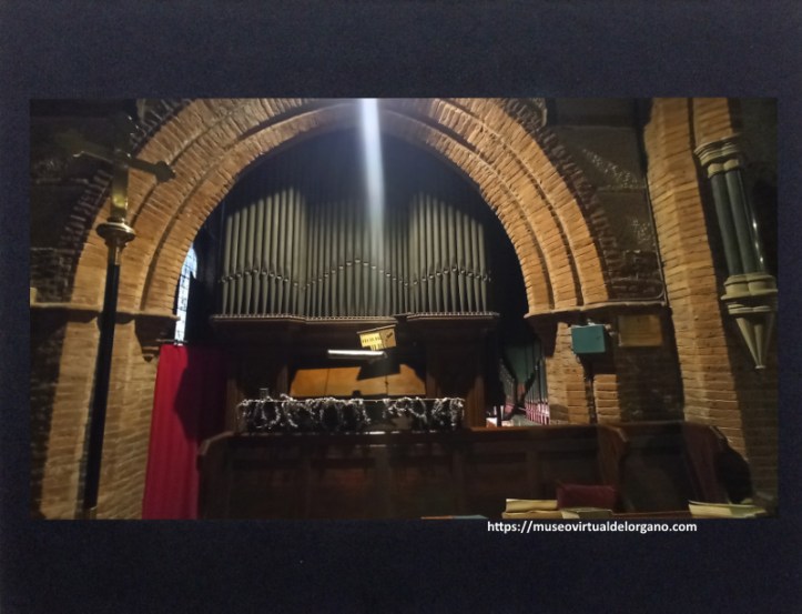 Órgano A. Hunter & Sons, iglesia anglicana Santísima Trinidad, Lomas de Zamora, Gran Buenos Aires. Argentina. Fotografía Felipe Madinaveitia, 2024