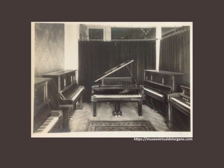 Exposición interior de pianos y harmoniums. Catálogo de pianos, Agustín Guarro, Barcelona, ca. 1930
