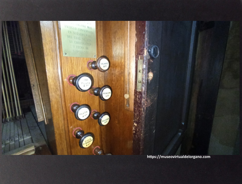 Registros del teclado "Great" del órgano Bryceson, iglesia anglicana de Todos los Santos, Quilmes, Buenos Aires. Argentina. Fotografía Felipe Madinaveitia, 2024