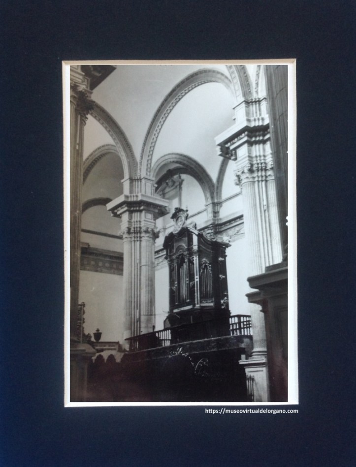 Órgano Matías Salanova, Colegiata de Santa María la Mayor de Huéscar. Granada. Foto Avilés, Huéscar, ca. 1940