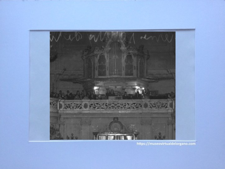 Órgano iglesia de Santa Bárbara (antiguas Salesas Reales), detalle. Madrid. Negativo de cristal Agfa. Foto Inauguración Curso Colegio de Abogados Madrid, 1933