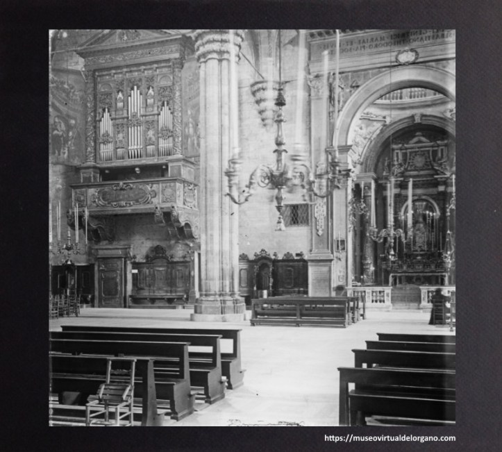 Órgano en el lado del Evangelio. Cattedrale di Santa Maria Matricolare, Verona. Véneto. Italia. 1116 . Verone – Intr de la Cathedrale S.T.L. Fotografía estereoscópica sobre placa de vidrio, ca. 1900