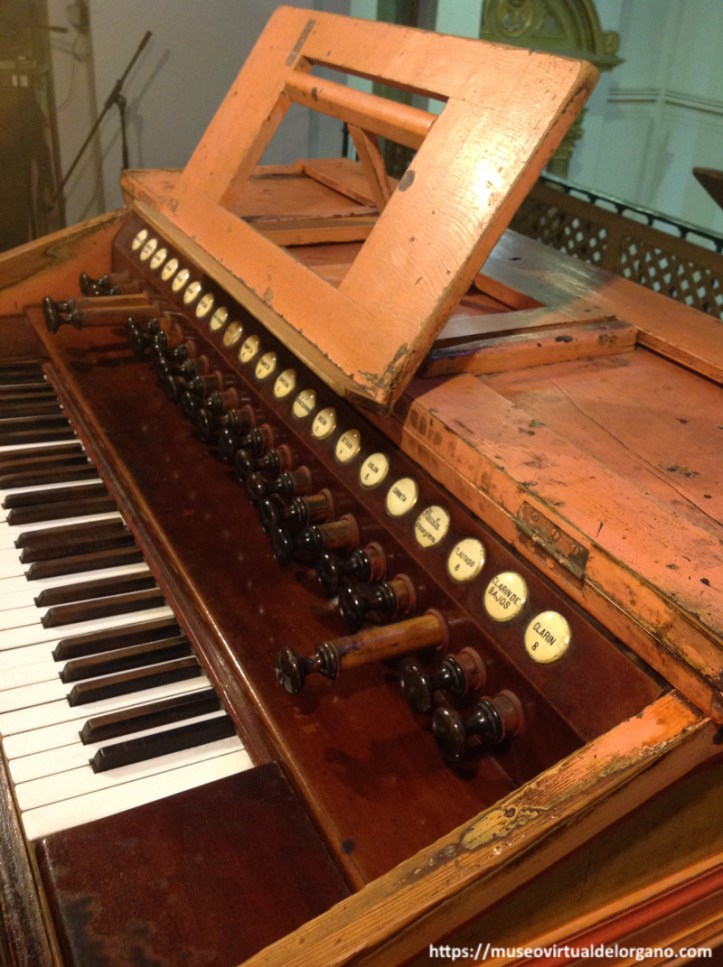 Consola del órgano iglesia de Santiago y San Juan Bautista. Madrid. Fotografía José Luis García Blanco, 2013
