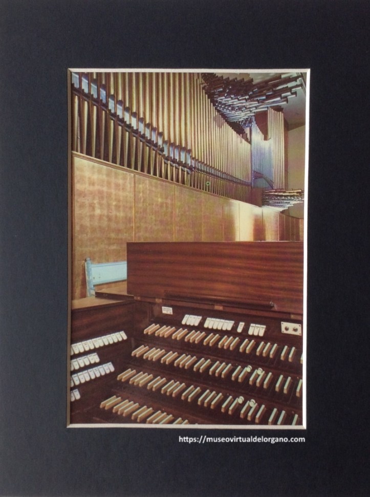 Órgano Organería Española S.A., (O.E.S.A.), Sala de conciertos del Teatro Real. Madrid. Edita Teatro Real, Madrid, ca. 1976